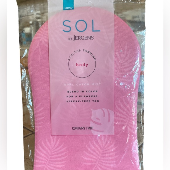 SUNLESS TANNING SET MEDIUM MOUSSE, SERUM & APPLICATOR MITT NWT - Picture 6 of 10